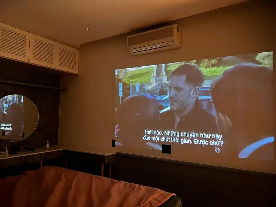 Classic Luxury Condo & Swiming Rooftop Pool Ho Chi Minh City Apartment